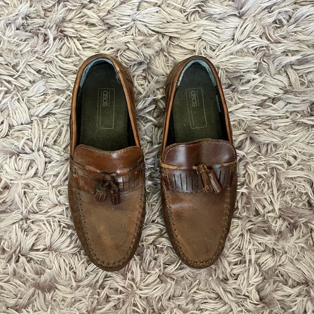 Dress shoes